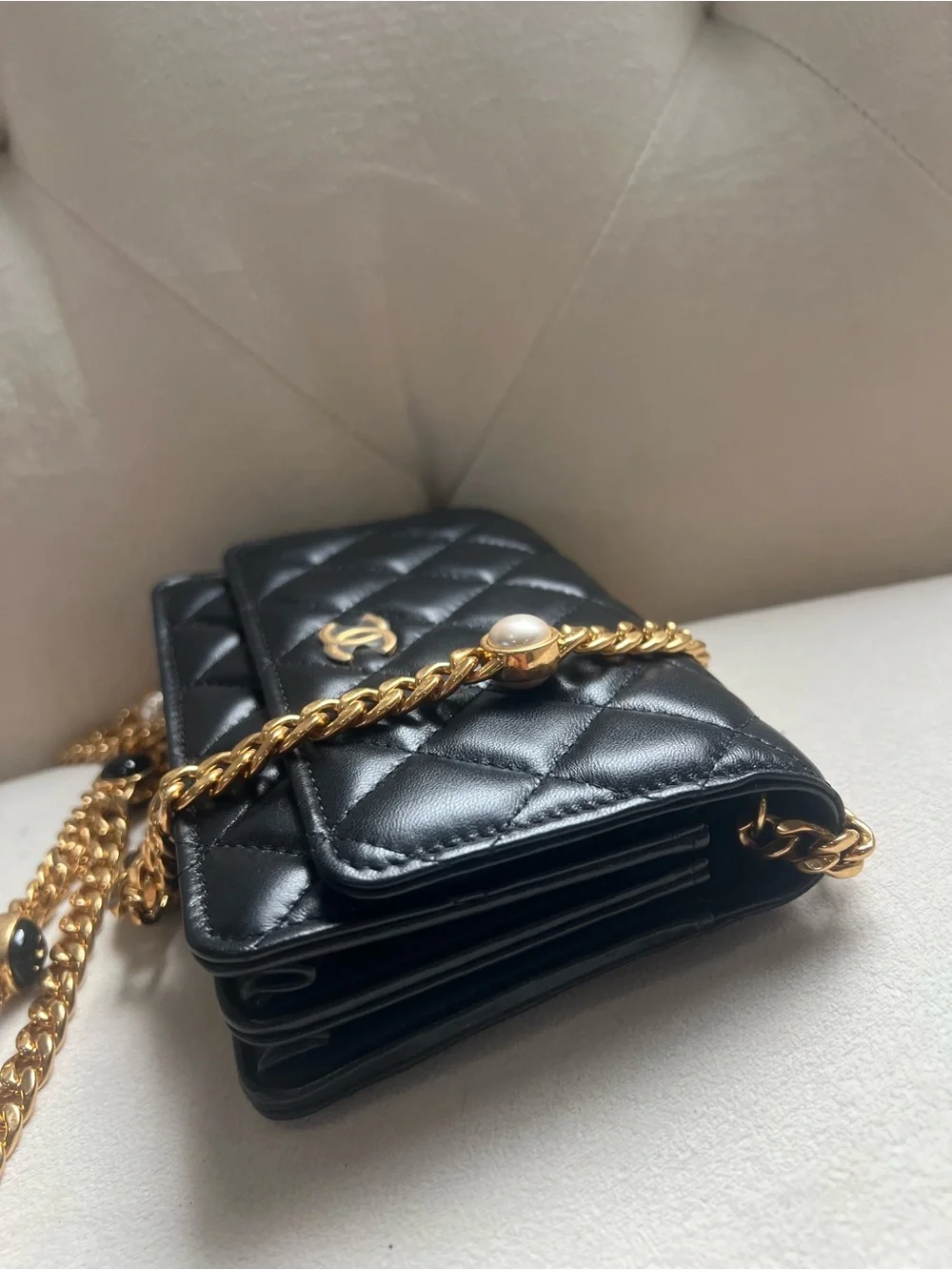 NEW🔥Chanel Pearl Wallet on Chain Crossbody